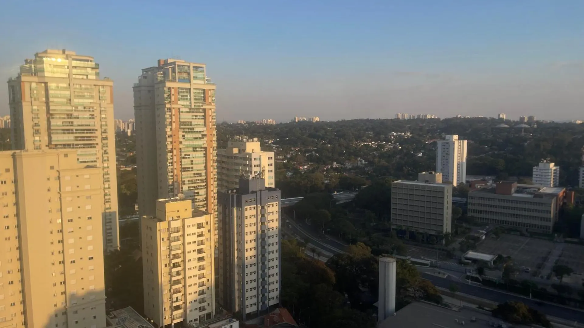 Studio Moderno Brooklin São Paulo 0*,  Brazília